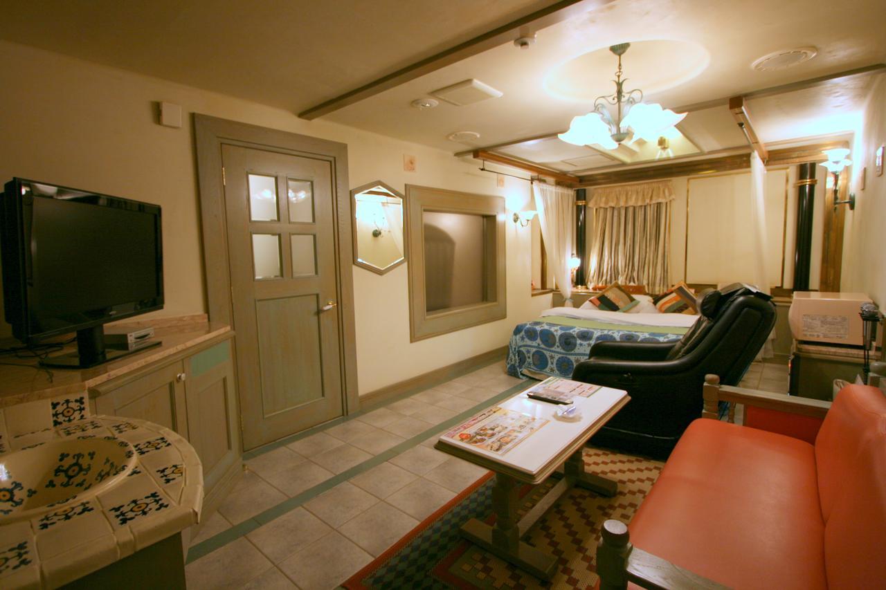 Hotel Provance No Machini Sakuranomiya (Adults Only) à Ōsaka Extérieur photo